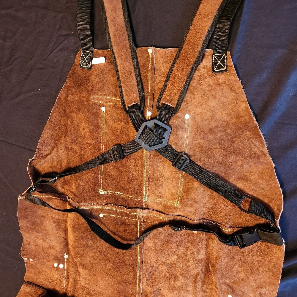 Leather Welding Apron with durable6 Pockets and 2 Hanging Rings Pre-owned Unused - Picture 8 of 11